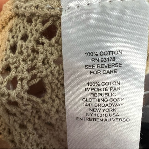 House of Harlow 1960 Tan Crochet Scalloped Knit Sweater - Picture 8 of 8